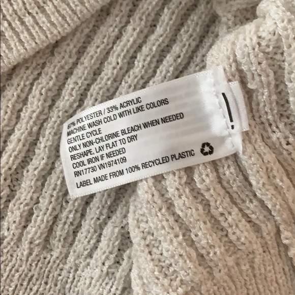 New | Pretty Wild Fable oatmeal crop Camisole - Picture 3 of 6